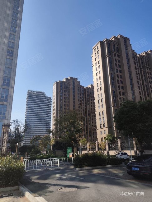 华府晶园 交通便捷 南北通透 双卫格局 有电梯 高楼层