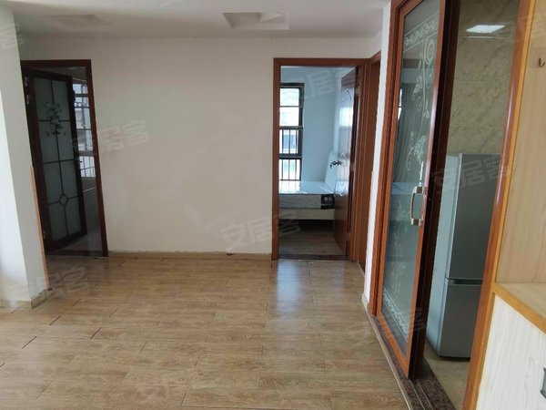 深圳宝安福永怀德峰景福永怀德峰景南园 精装三房两厅 租5000出租房源