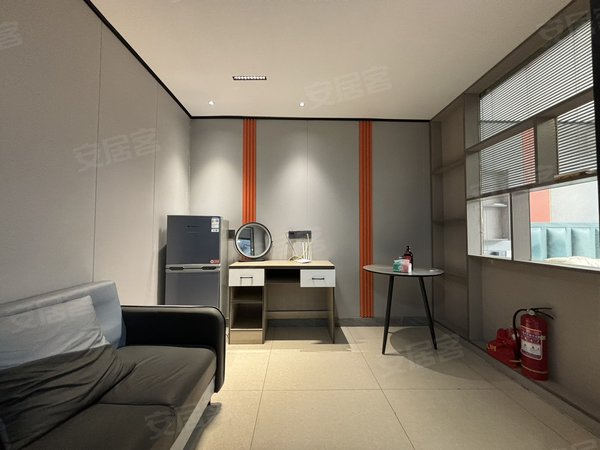 金华东阳东阳市中心后上田小区后上田 轻轨站 木雕城 麻车 世贸君澜 地铁站附近两室一厅出租房源真实图片