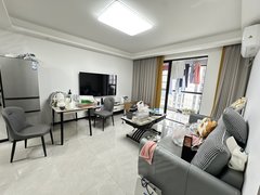 温岭温岭市区锦江中心翠语华庭 朝南 精装修 两室一厅2100 有充电桩车位出租房源真实图片