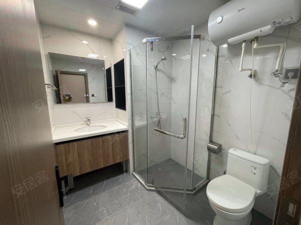 海宁海宁市区马桥御江南(海宁)马桥经编园区 河滨汇  御江南精装2室 包车位宽带 随时看房出租房源真实图片