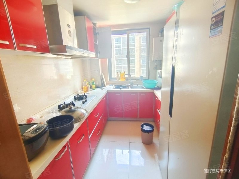 华锦苑3房 近龙湖 中间楼层带电梯 小区环境好,华