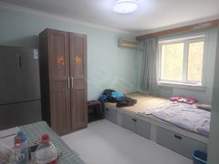 哈尔滨道里中央大街安化街安达街口5楼1室一厅全套家具家电押一付一1200元离中出租房源真实图片