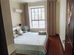 乐平东湖公园市老年大学六中对面书香景苑,三室两厅一卫,家电齐全,900月出租房源真实图片