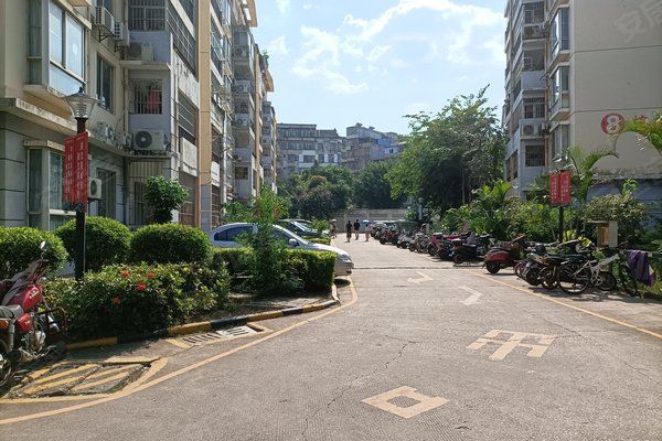 新加坡城(西区)怎么样,新加坡城(西区)周边房产中介经纪人评价-南宁