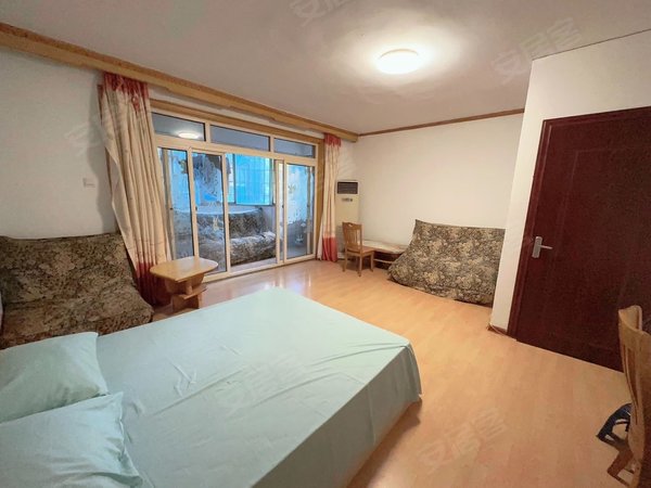 长沙芙蓉德政园德政园润心苑芙蓉区政府地铁口 旺德府国际大厦 长房