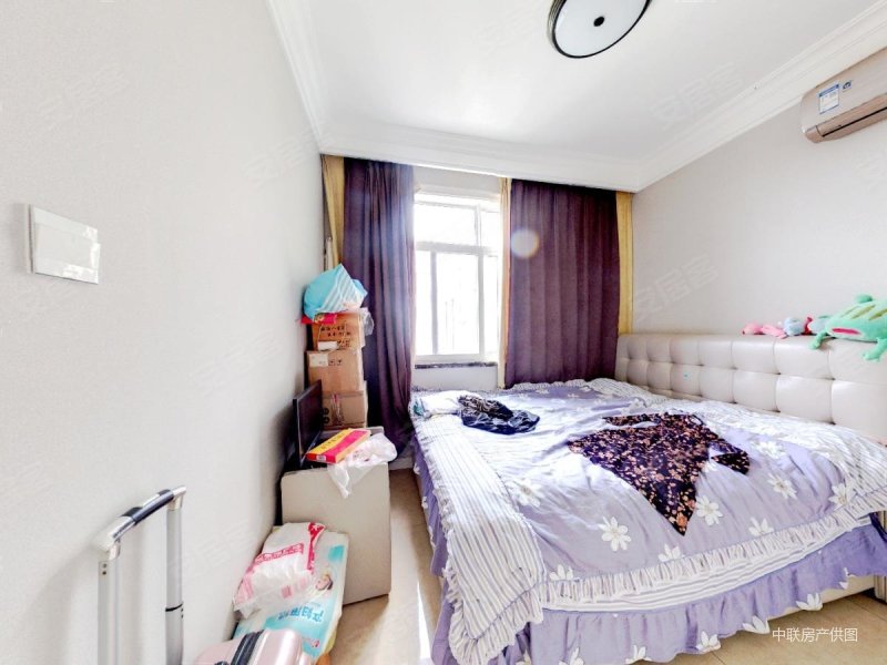 美伦山水华府精装三室中上楼层满两年密码钥匙看房方便