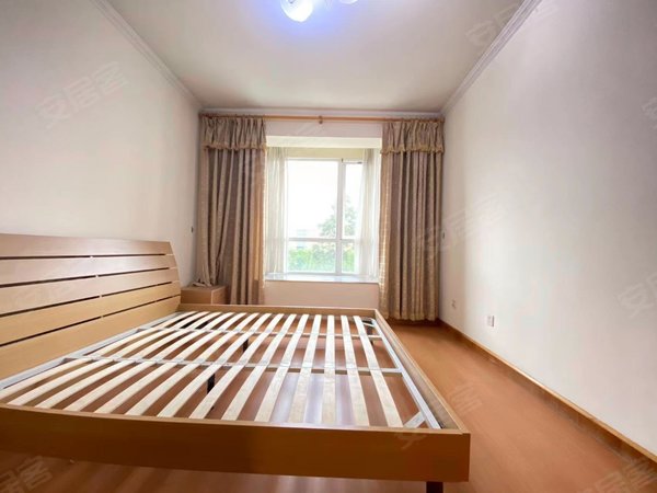 【多图】亮马名居,朝阳公园租房,(亮马名居) 房子内饰保养好 万科物业