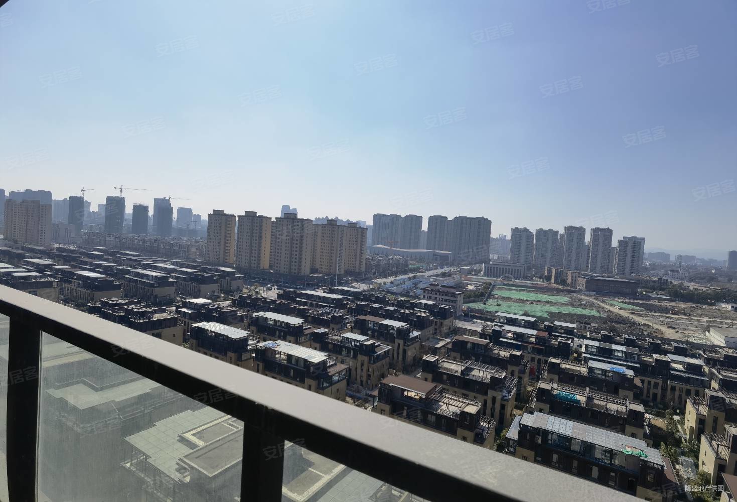 群贤府雅园全新毛胚楼层好南北通透采光充足