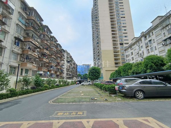 南宁青秀东葛路检察院宿舍麻村地铁口 鲤湾路 检查院 3房 精装修 随时