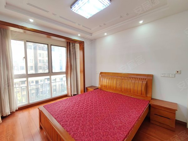 苏州常熟常熟老街金润家园高铁旁 金润家园 精装两房 电梯房 设备全