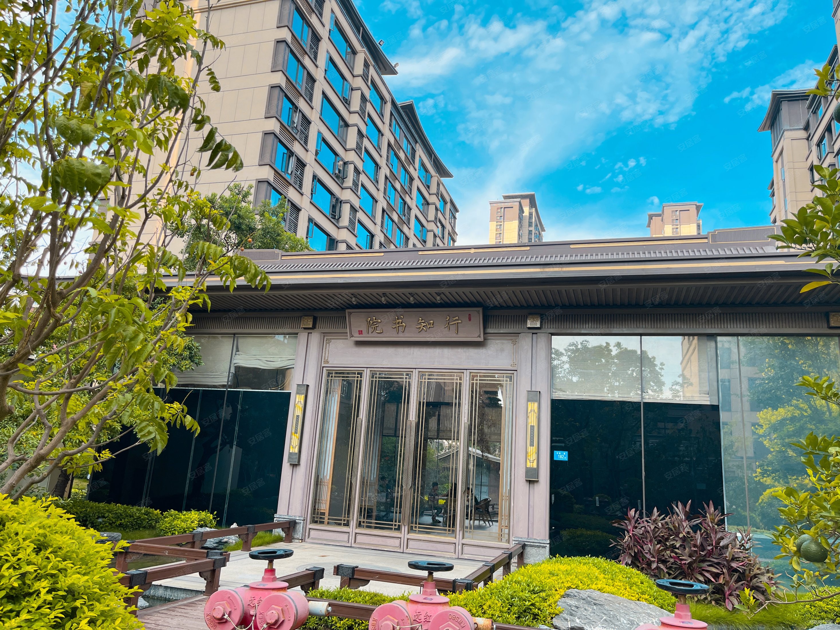 泰禾厦门院子b区高层三房地铁口80米业主降70万出售