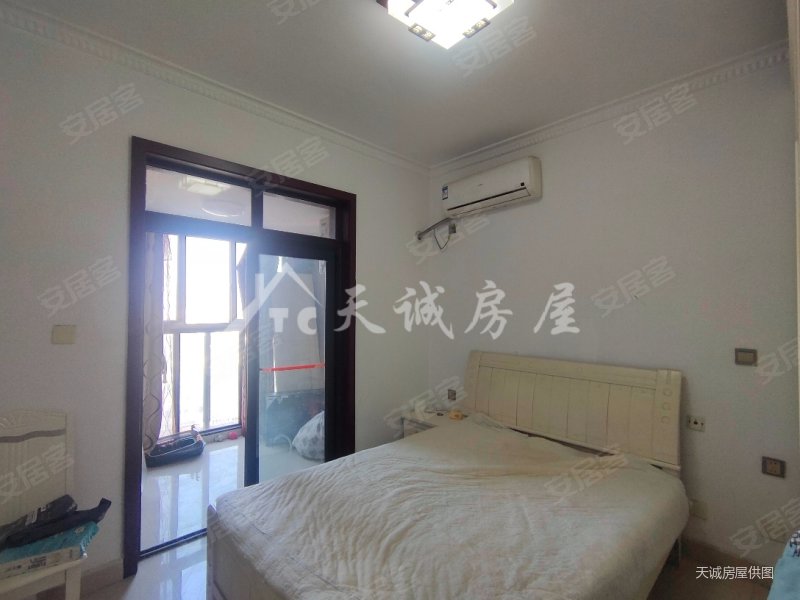 降价啦降价啦 七一 电梯大套二 带车位 精装修,唐安银座二手房,59.