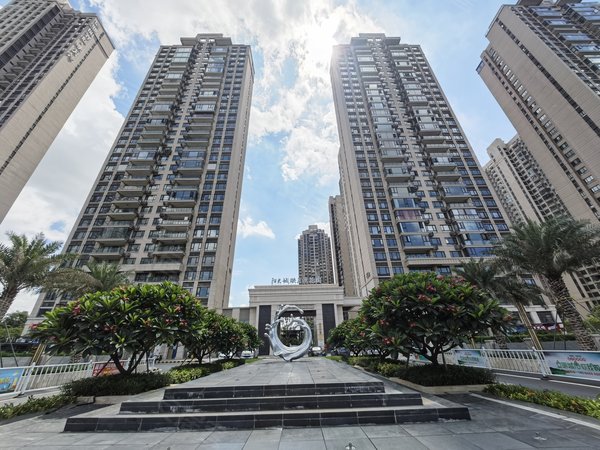 佛山禅城绿岛湖绿岛映月湾花园(优选)映月湾正南向四房 小高层 2999