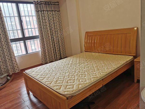 南宁西乡塘大学东路中旭天悦西乡塘地铁口!实拍图片!随时看房!