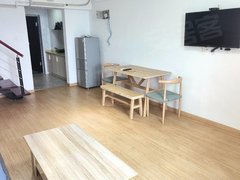 湖州吴兴八里店镇东方花园上下两层复式包物业费，民水民电，在汇金广场边上出租房源真实图片