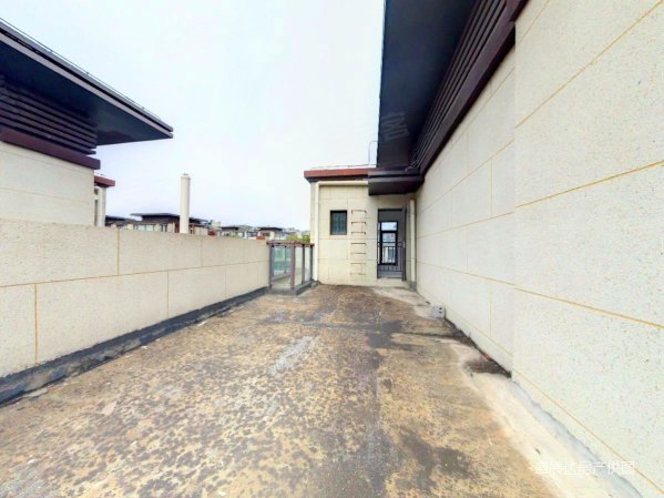 熙龙山院少有上叠带院子南北通透格局好视线好