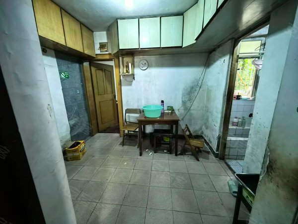 小三房,可长租,一楼带天井,近市东医院,市光学校,地铁,杨浦租房-上海