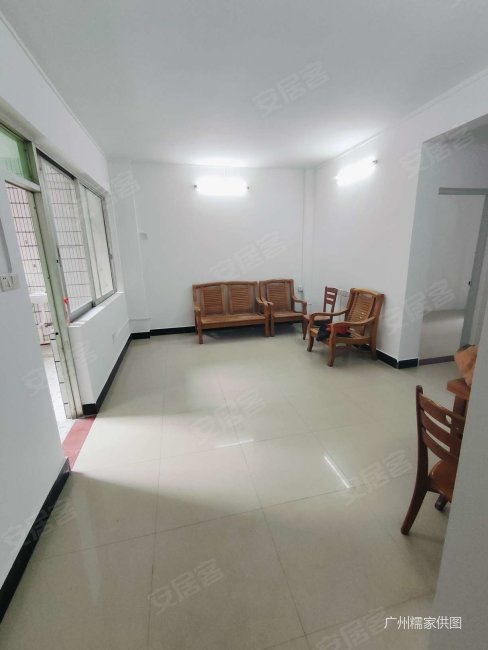 金宇花园正南向满五小区配套齐全