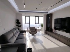 尉氏尉氏县尉氏县城尉州新天地，三室两厅一卫，精装全配领包入住，钥匙在手随时看房出租房源真实图片