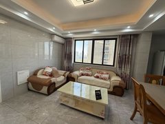 泰兴泰兴市区复兴路鼓楼新天地 有车位 免费WIFI 塞纳公馆 东阳御水湾 中南出租房源真实图片