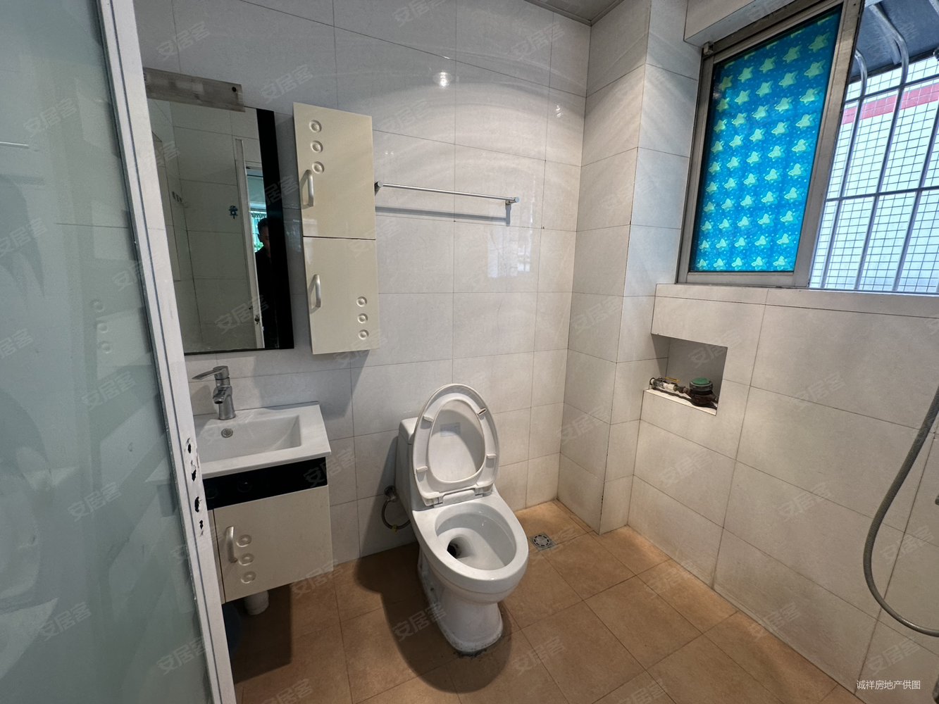 金源路29号院4室2厅2卫120㎡南北28.8万