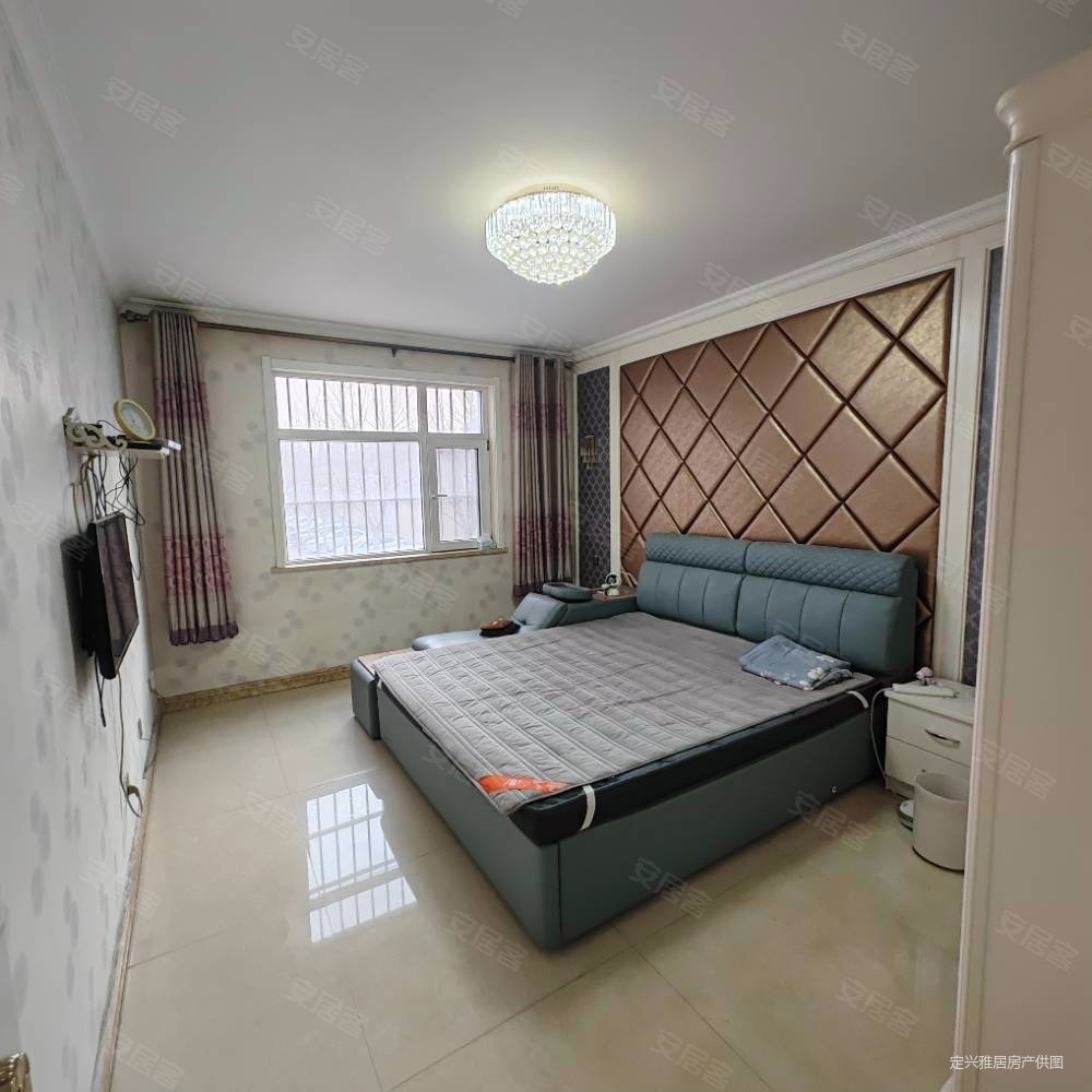 恒诚金玉华庭3室2厅1卫118㎡南北77万