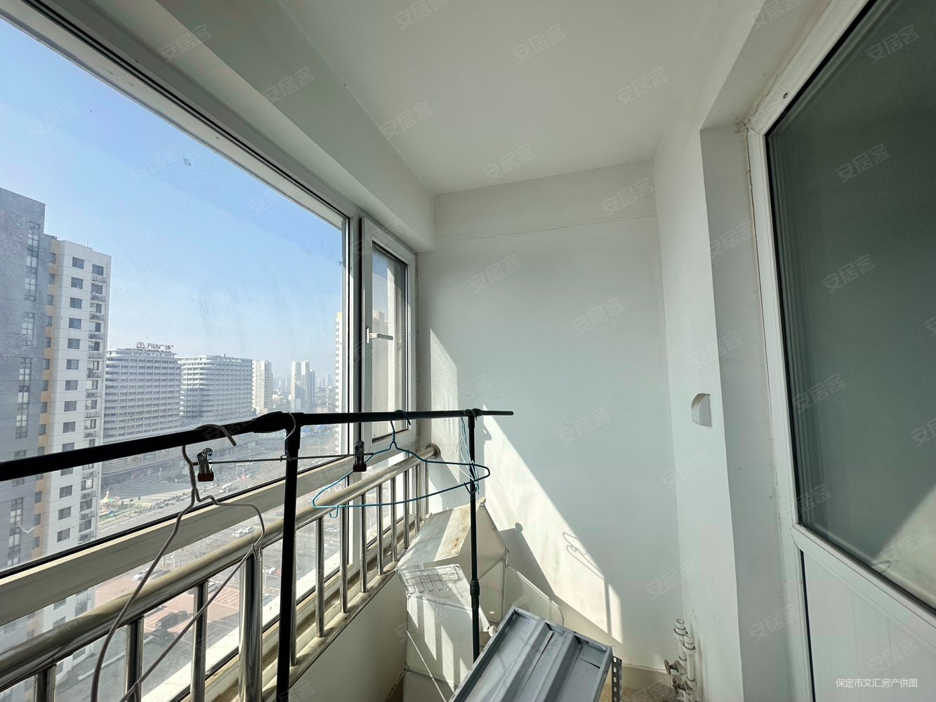 府河家园3室2厅2卫141㎡南北97万