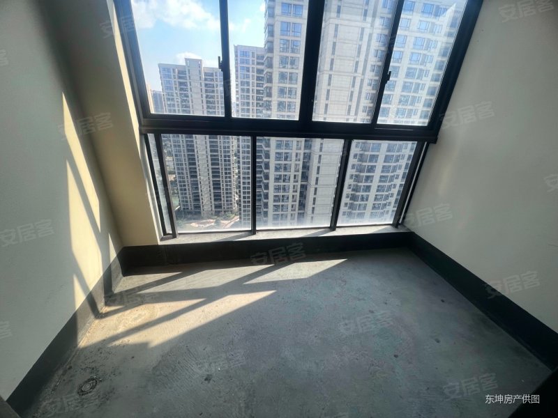 滨江万家花城兴和苑