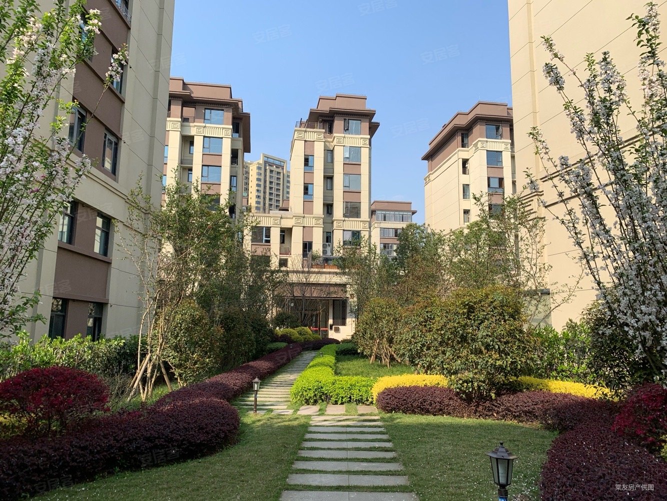 濑西河畔,品质之选海棠湾, 美小区之一