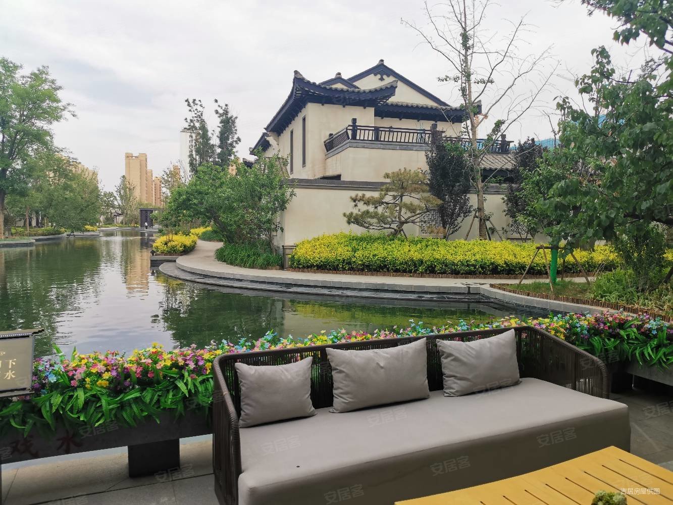 天山国宾壹号别墅