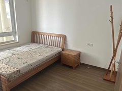 青岛黄岛辛安保利开投徕卡公园(西区) 3室2厅1卫出租房源真实图片