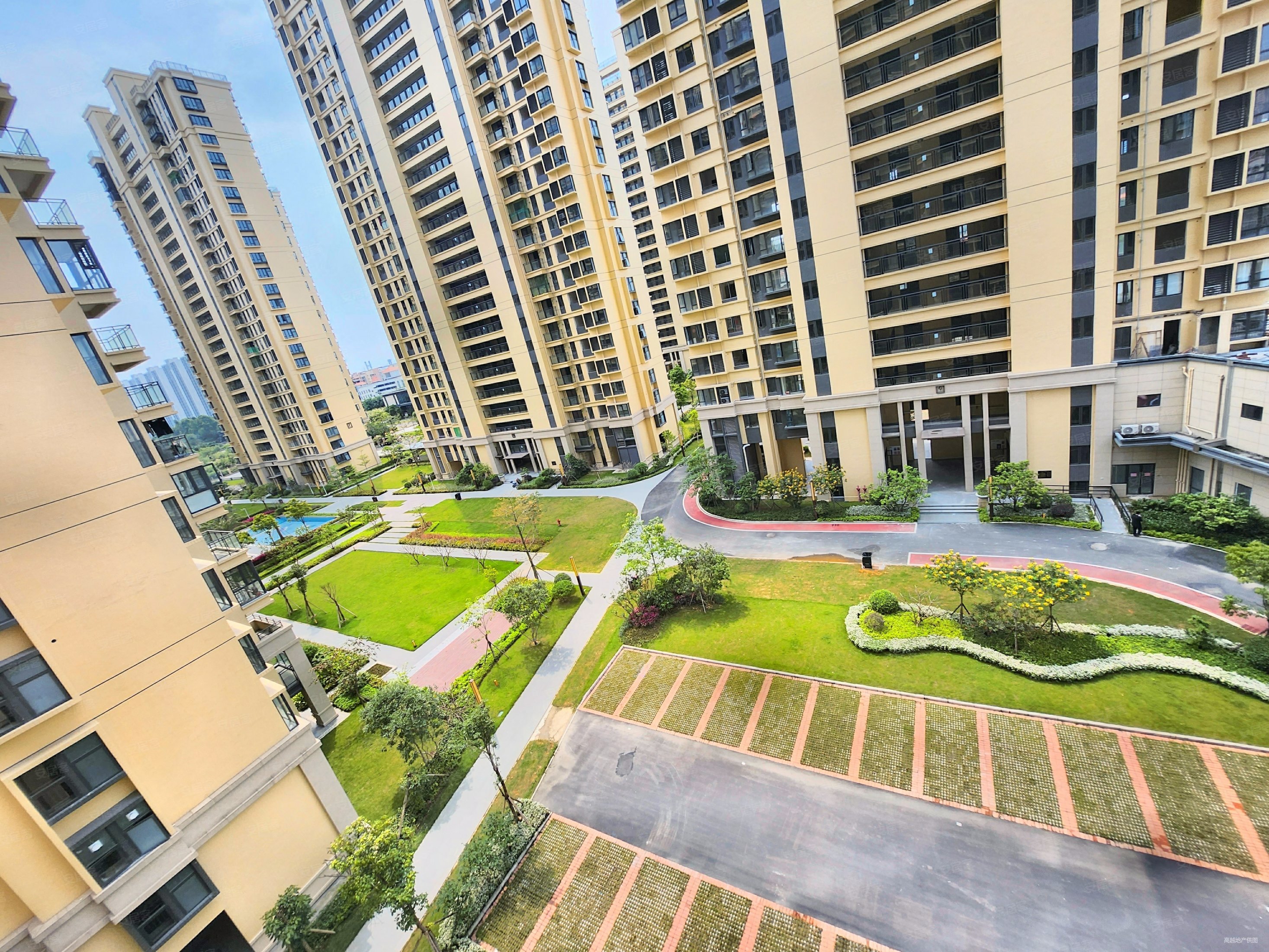 国瑞华庭3室2厅1卫91.47㎡东南90万