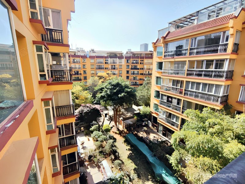 白龙花苑带超大花园四房两卫一梯两户房东急售