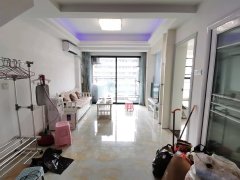 深圳盐田沙头角朝南复式三房，已经打扫好卫生，干净整洁，拎包入住出租房源真实图片