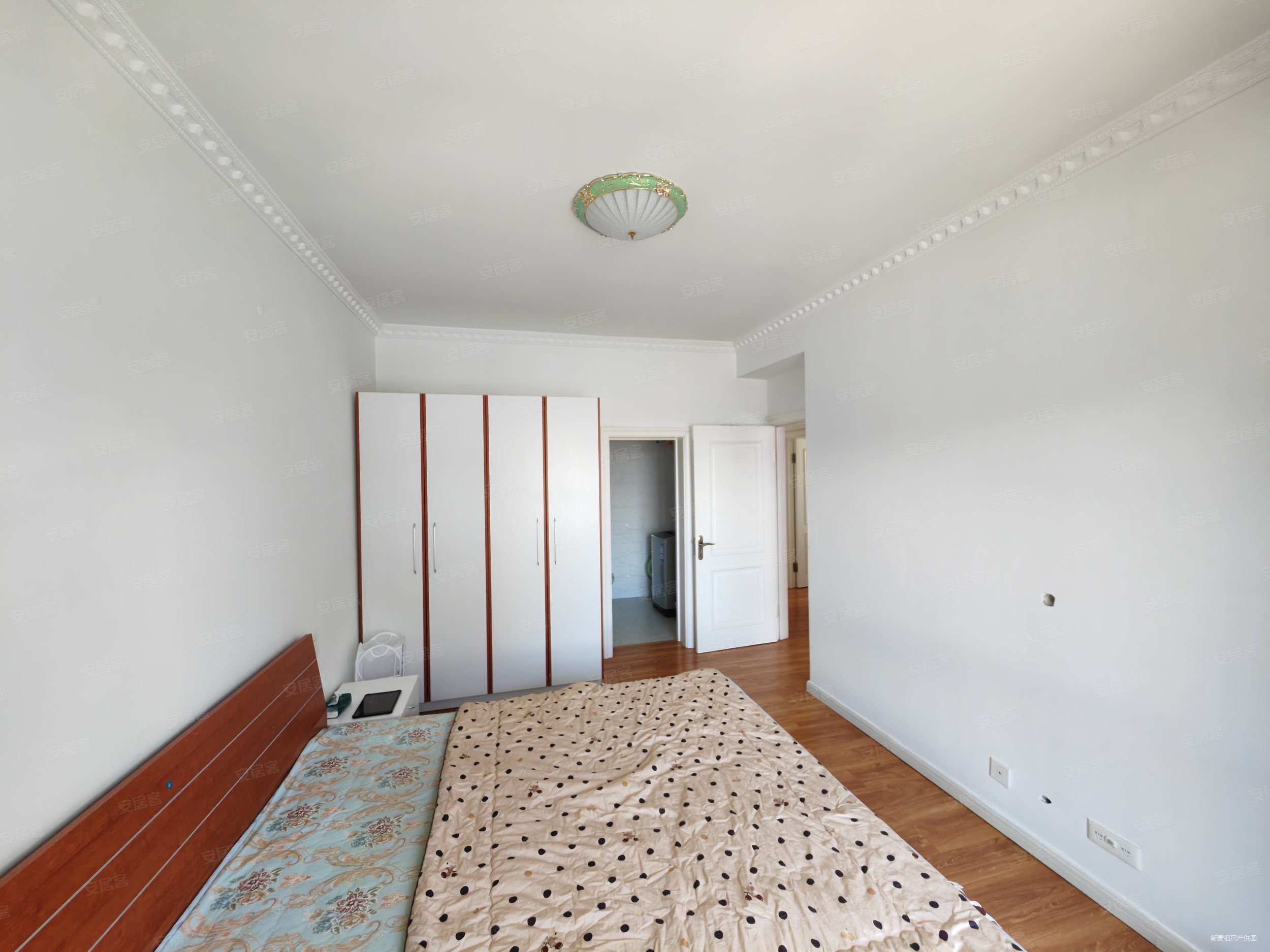 上东城小区3室1厅2卫108.6㎡南北69万