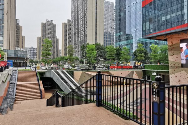 不足,中冶逸璟广场怎么样,中冶逸璟广场周边房产中介经纪人评价-广州