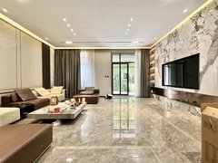 西安曲江新区南湖新出曲江池旁别墅带院子露台 豪装 拎包入住 可接待出租房源真实图片