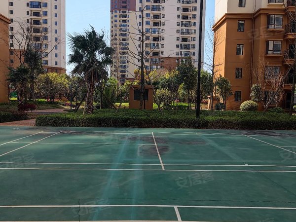 昆明呈贡刘家营锦绣家园市政府高铁站旁锦绣家园三房两卫空房出租出租