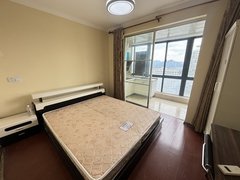 台州温岭城东汇头王万象城附近汇金公寓朝南 1室1厨1卫出租房源真实图片