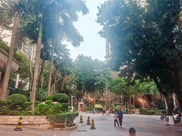 【多图】嘉富广场,水荫路租房,动物园地铁站附近嘉富广场丨沙河顶丨水