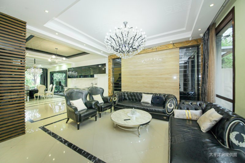 山语原墅4室2厅2卫304.18㎡南899万