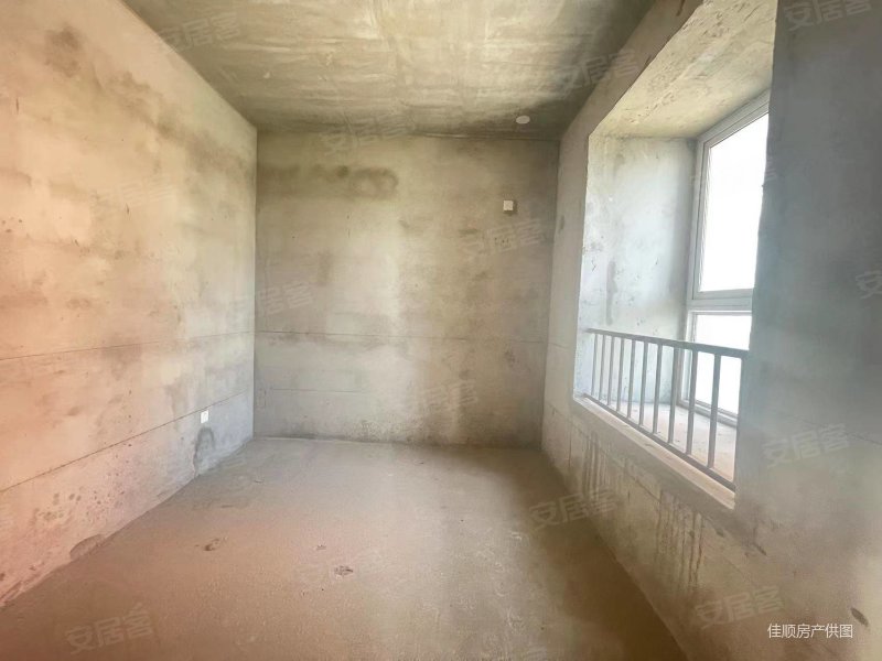 大唐一品澜山3室2厅2卫131㎡南北99万