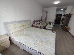 烟台芝罘黄务山水龙城一室一厅1200,拎包入住出租房源真实图片