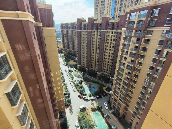 曲靖麒麟万达广场水岸雅苑万达旁不收停车物业费 水岸雅苑精装小三房