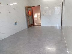 汕尾汕尾城区凤山金兴大厦附近电梯房  三房一厅一卫，空调油烟机热水出租房源真实图片