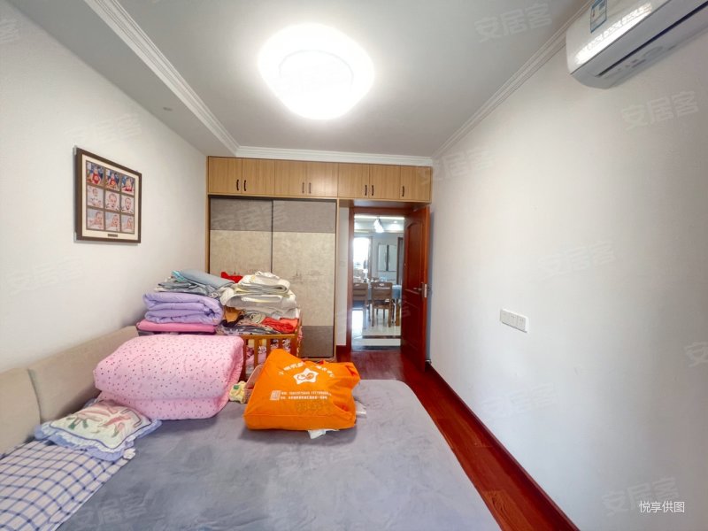 创维乐活城 小三居 商品房 楼龄新 精装修 有电梯