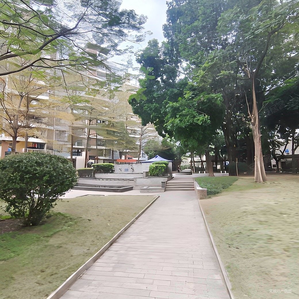 南城车站旁丰盛名苑高层朝南精装三房业主自住保养好