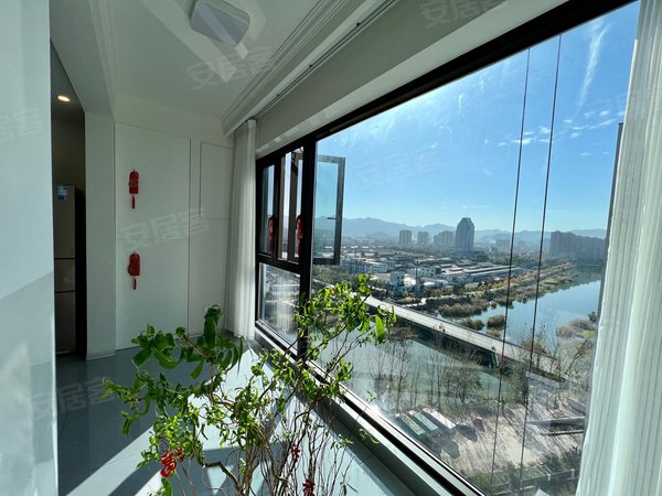 金华东阳横店中南漫悦湾精装江景房,4室高层,民用水电,家电齐全出租