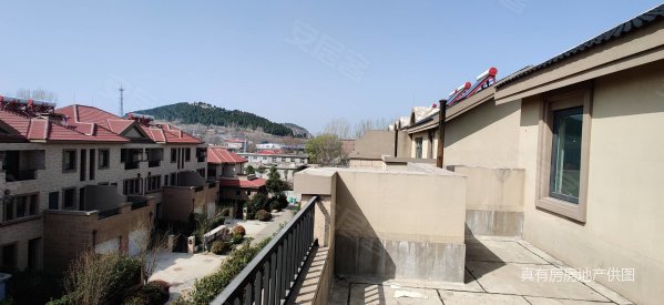 长清自住大别墅,送院送车位,价格优惠!